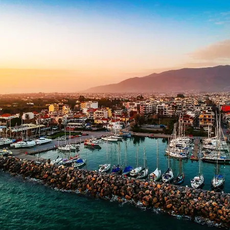 Apartament Kalamata's Sunny Retreat Near The Historic Center