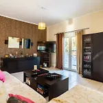 Kalamata's Sunny Retreat Near The Historic Center Kalamata