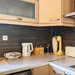 Apartment Kalamata's Sunny Retreat Near The Historic Center *